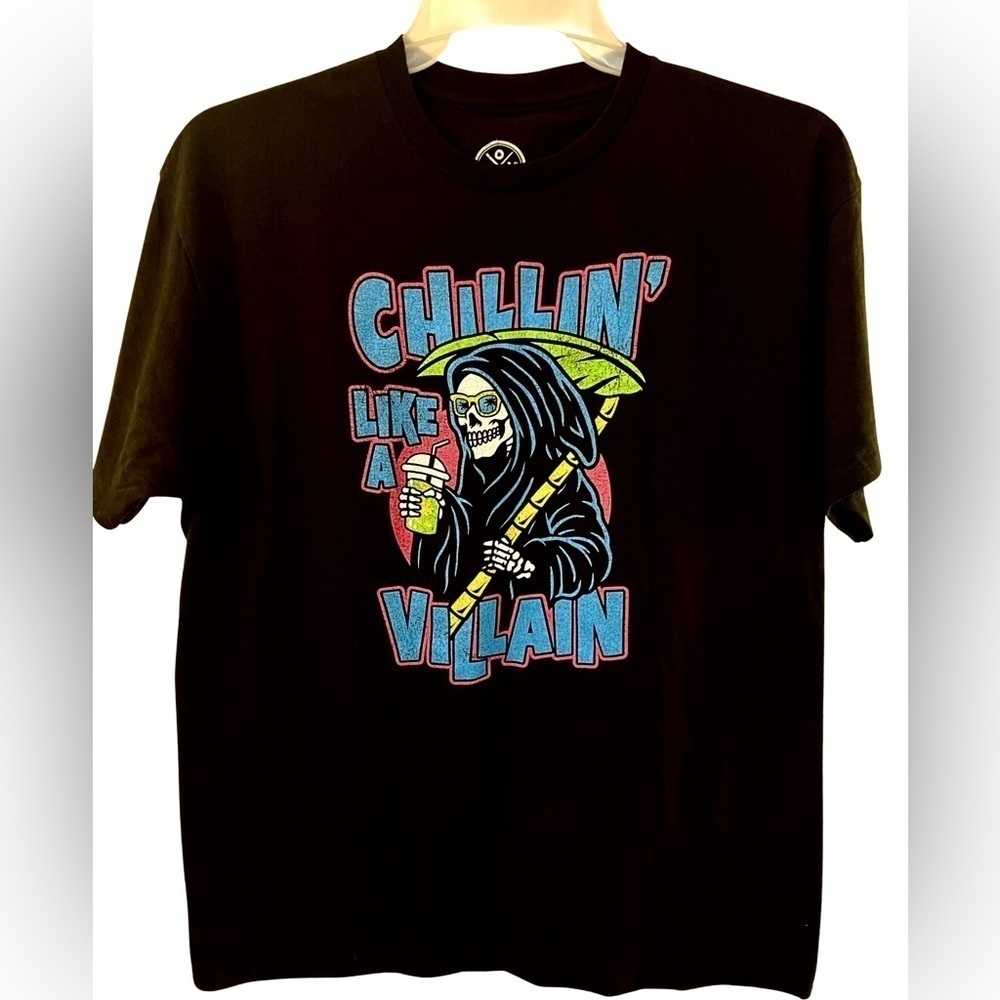 Chillin Skeleton Grim Reaper graphic tee shirt